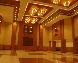 Hotel Deo Residency And Resorts - Byasanagar - Lobby