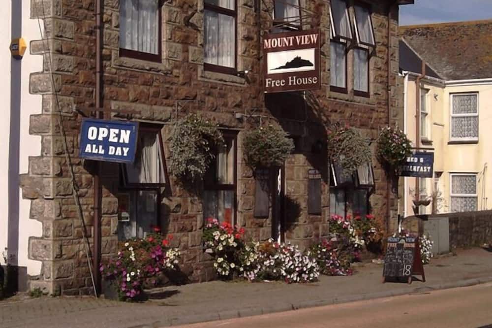 ماونت فيو هوتل ابي آند بي - بنزانس - مبنى