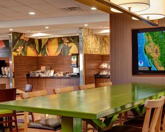 Fairfield Inn & Suites by Marriott Batesville - Batesville - Restaurante