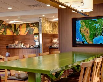 Fairfield Inn & Suites by Marriott Batesville - Batesville - Restaurante