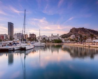 Hotel Alicante Gran Sol, affiliated by Meliá - Alicante - Building