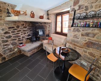 Casita Abuela Celia - Vimianzo - Living room