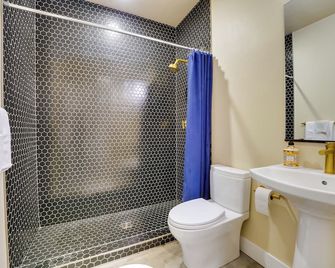Unique Grand Junction Guest Suite with Gas Fire Pit! - Grand Junction