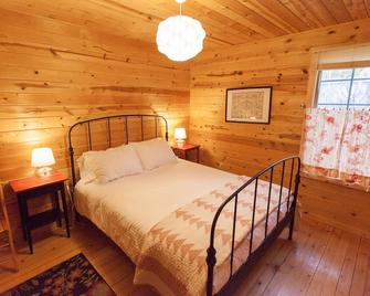 Fantastic House In Grand Marais! Walking Distance To Downtown! - Grand Marais - Bedroom