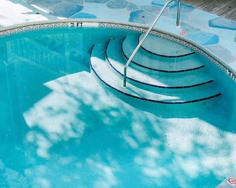 The Curry Poolside | Ground Floor King - Key West - Zwembad