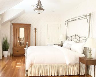 Princess and the Pea Hotel - Langley - Ložnice