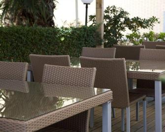 Hotel Tolosa - Salou - Patio