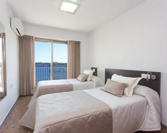 Pio XII Apartments - Valencia - Bedroom