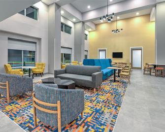 Hampton Inn & Suites by Hilton Little Rock Airport - Little Rock - Lobby