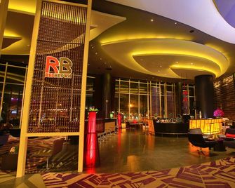 Amaranth Suvarnabhumi Hotel - Free Suvarnabhumi Airport Shuttle - Mueang Samut Prakan - Ingresso