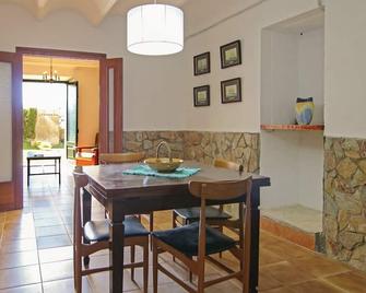 Rustic house on the way to the beach - Tordera - Comedor