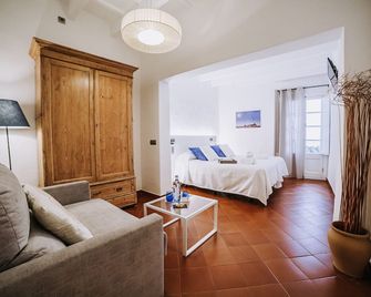 Petit Hotel 5 Fars - Ciudadela - Habitación