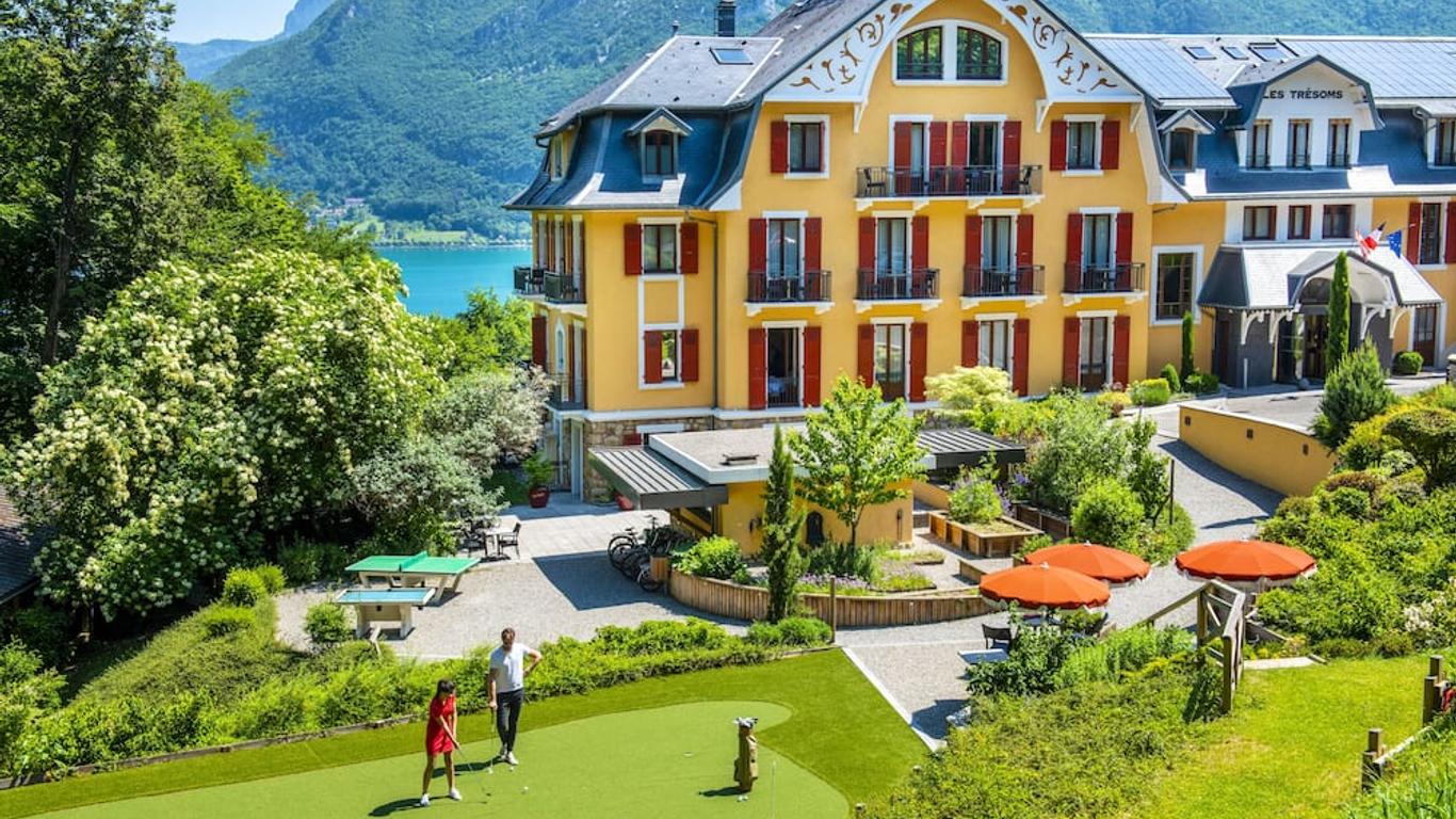 Les Tresoms Lake and Spa Resort