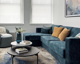 One Dutch Hotel - New York - Living room