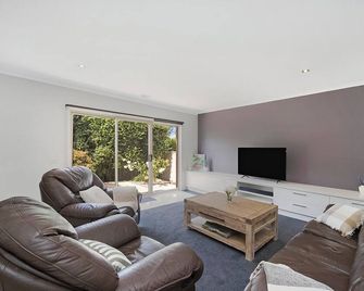 Blue Bird Villa Hamilton - Hamilton - Sala de estar