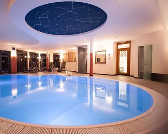Wellnesshotel Liun - Val Müstair - Piscina