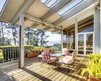 Luxury, San Francisco Bay Area (Tiburon): 5000 sq. ft., 4 bed, 5 bath - Tiburon - Patio