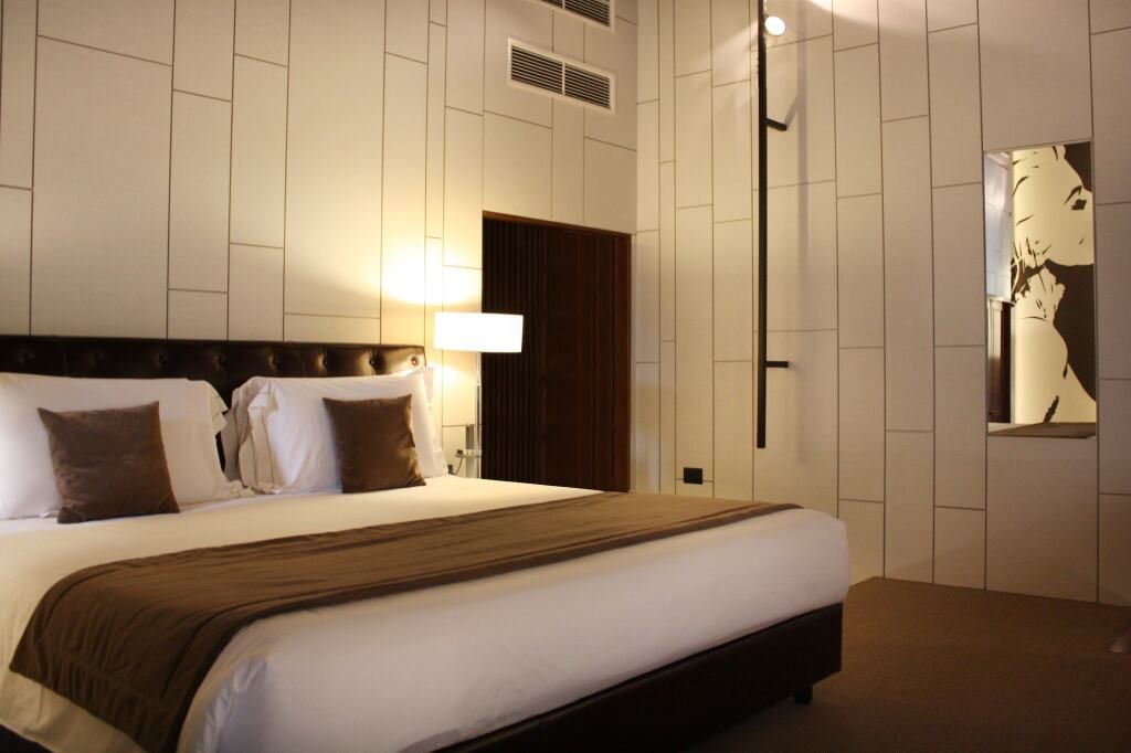 بيازا ديل جيسو لاكشري سويتس