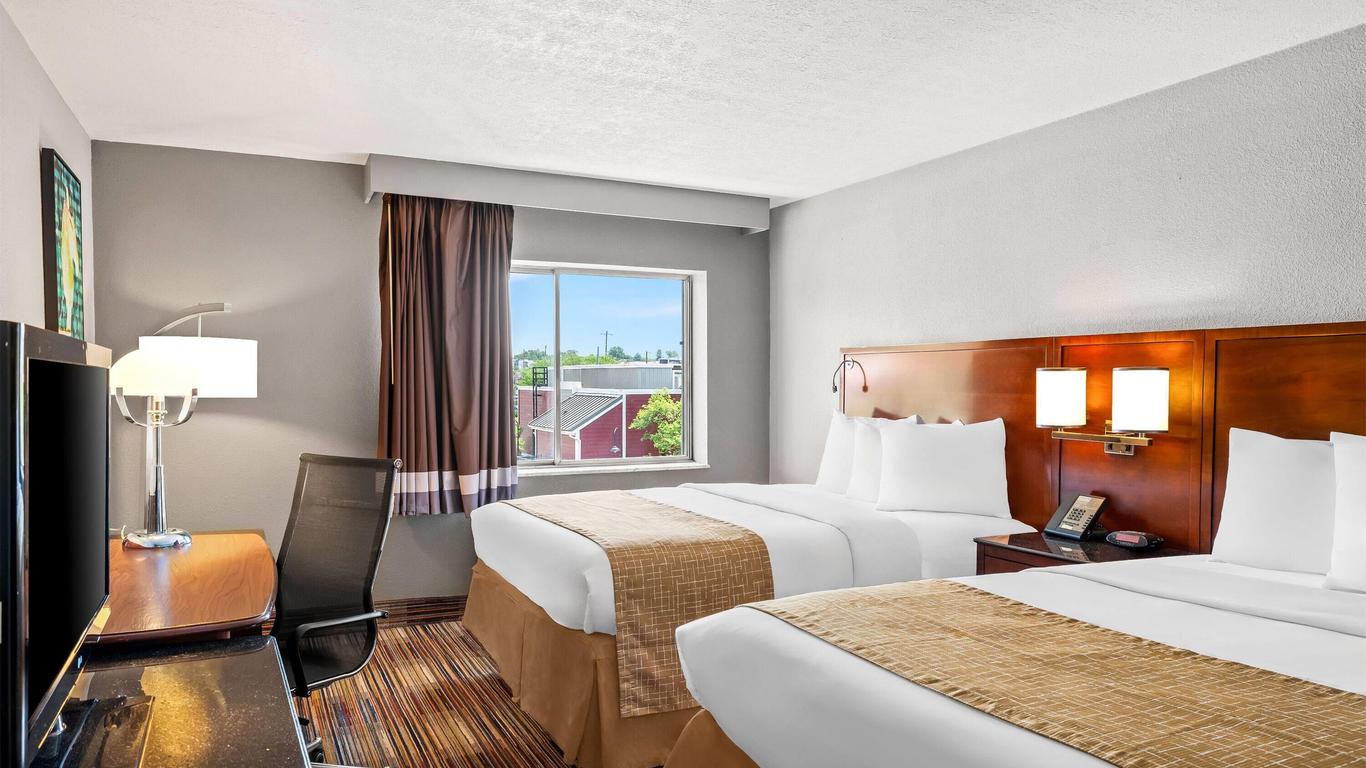 ترافلودج باي ويندام بلومينجتون