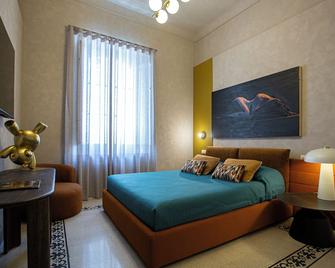 Reverse Art Hotel - Vasto - Schlafzimmer