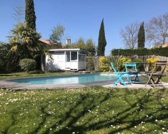Studio Avec Piscine - Saint-Médard-en-Jalles - Piscine
