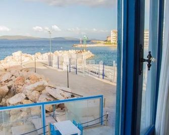 Uzum Iskelesi Butik Otel - Mordoğan - Balcón