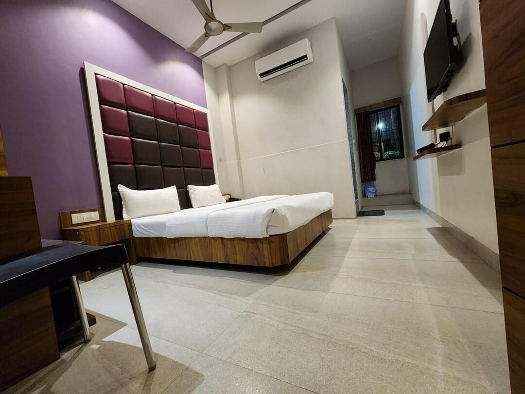 Hotel Shree Krishna Paradise - נבי מומבאי - חדר שינה