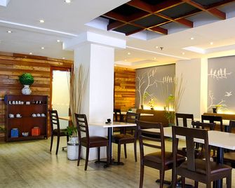 Fersal Hotel Neptune Makati - Makati - Restaurant