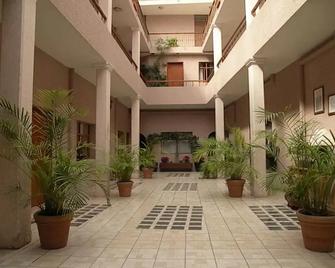 Hotel Condesa - ซากาเตกัส - ล็อบบี้