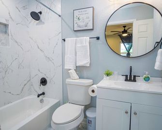 Spacious Delightful 4 Br 3 Ba Close To Downtown - San Antonio