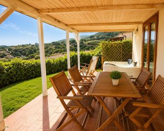 Boutique Hotel Golfo Azzurro - Capoliveri - Balcón