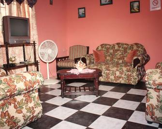 Villa Shalom Guest House - Port of Spain