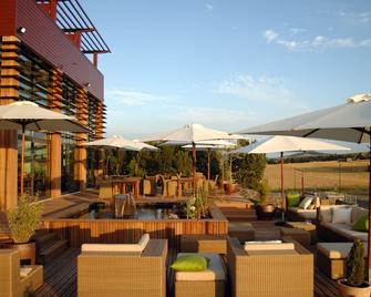 Best Western Plus Hotel Gergovie - Pérignat-lès-Sarliève - Patio