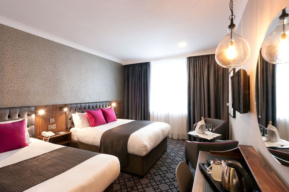 Majestic Hotel - ווטרפורד - חדר שינה