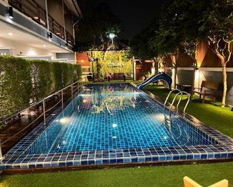 Baan I Un Pool Villa - צ'ונבורי - בריכה