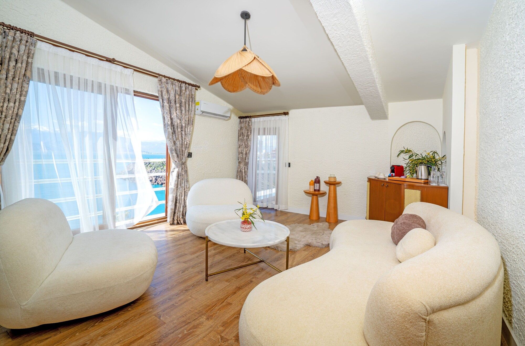 Qinn Hotel