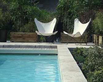 Les Jardins de Brantôme - Brantôme-en-Périgord - Zwembad