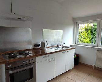 Ferienwohnung Family Basic in Kiel - Kiel - Kitchen