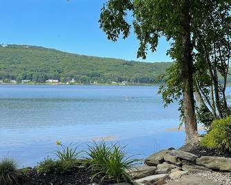 Lakefront Cozy Cottage - Rockport - Pool