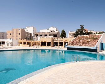 City Business Monastir Center - Monastir - Uima-allas