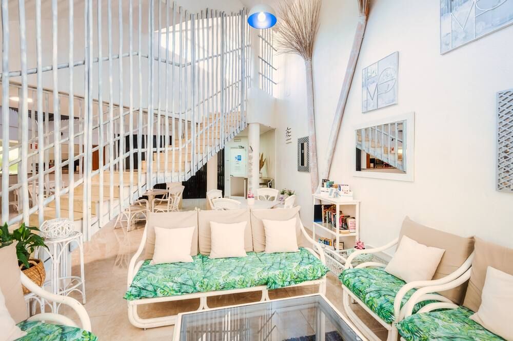 Alper Apartments - Palma Nova - Wohnzimmer