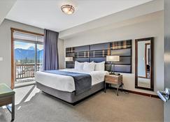 Stoneridge Mountain Resort Condo hosted by Fenwick Vacation Rentals - Canmore - Bedroom