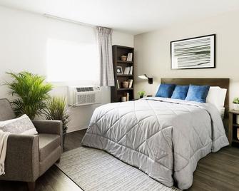 Intown Suites Extended Stay Salt Lake City Ut - South - South Salt Lake - Bedroom
