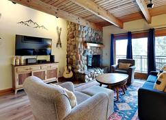 Timberline Condominiums 1 Bedroom Deluxe Unit A2B - Snowmass Village - Living room