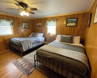 Cabin on the Wind River - Excellent in-town location! - Dubois - Slaapkamer