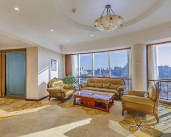 New Century International Hotel - Cangzhou - Living room