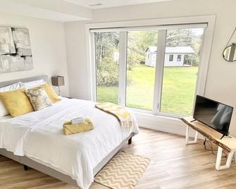 Brand new luxury waterfront cottage - Latchford - Habitación