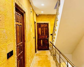 Mama Mia Jaisalmer - Jaisalmer - Pasillo