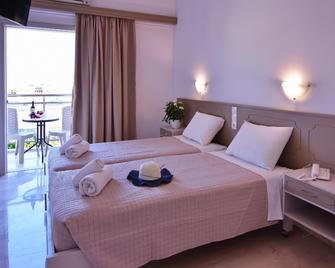 Sunny Resort - Hersonissos - Bedroom