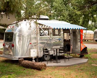Rim Camp Vintage Airstream - Pinetop-Lakeside